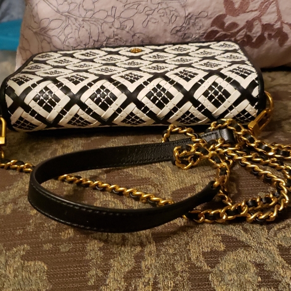 Crossbody Wallet - Picture 4 of 4